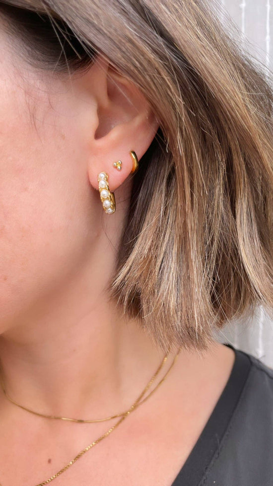 Everyday Gold Pearl Hoop Earrings